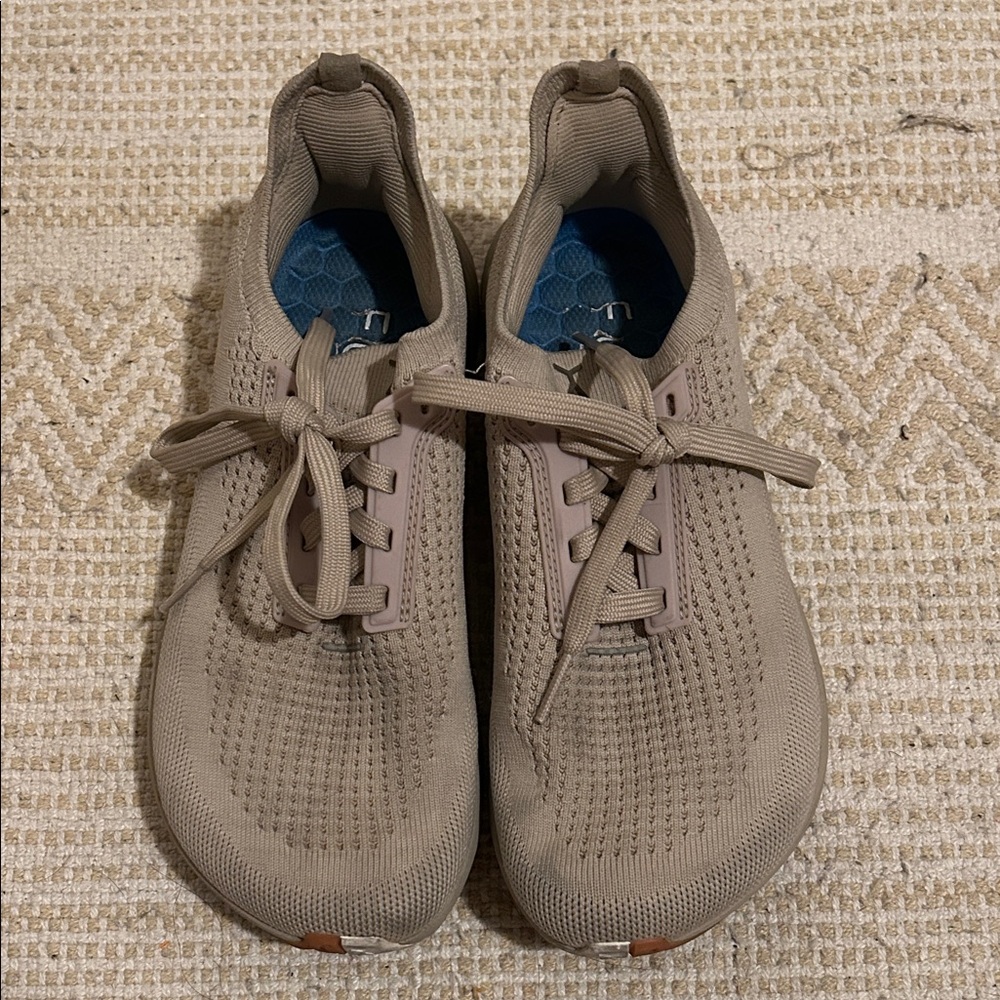 Adapt Runner in Sand RN